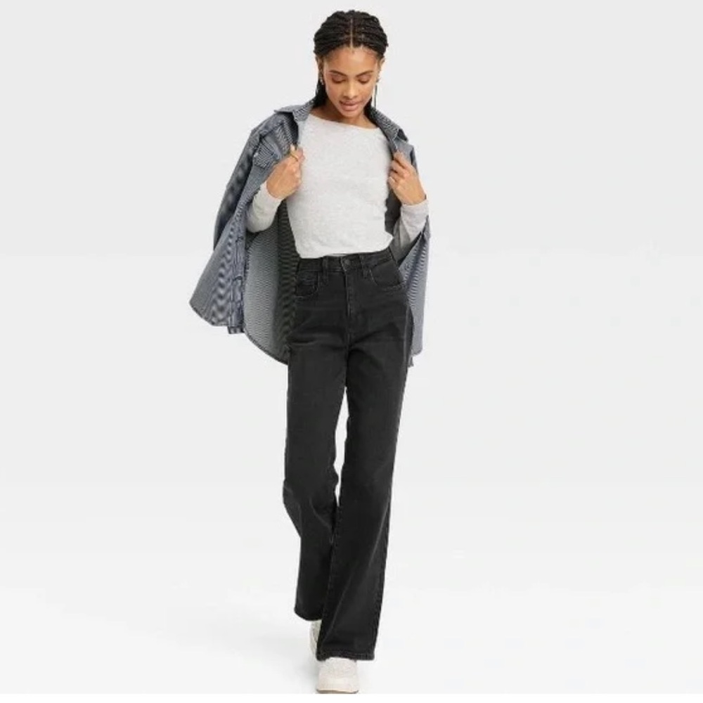 Universal Thread || Women's high rise Flare Black Jeans size 8